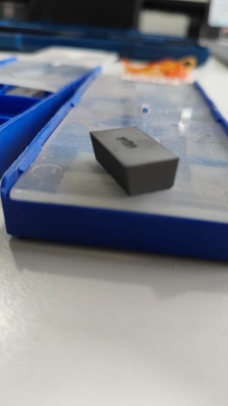 Carbide tips by kg